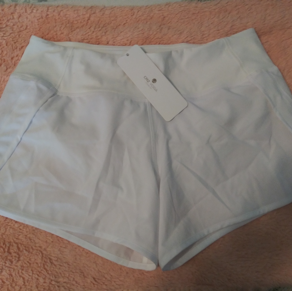 Crz yoga sports shorts size small NWT